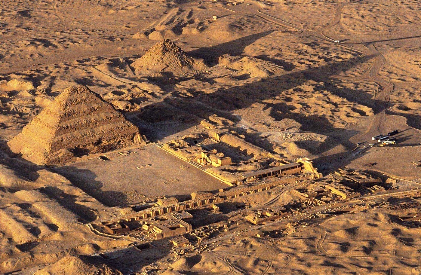 Пирамида Джосера в Саккара